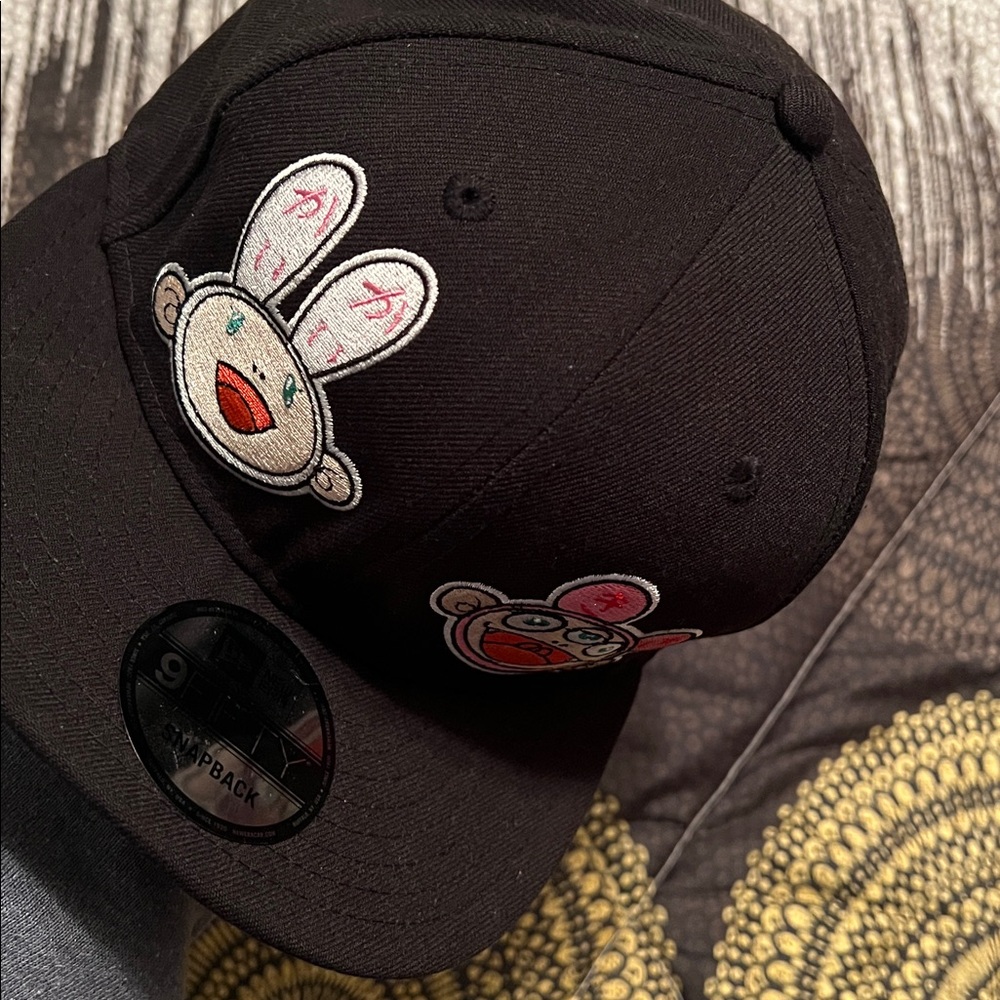 Takashi Murakami X New Era Snapback - Picture 2 of 9